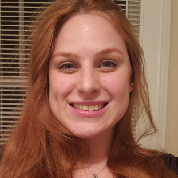 Meet your Posher, Claire - Picture 2 of 3